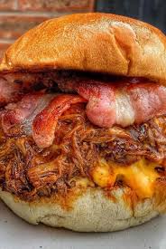 Burger Pork (Бургер з рваною свининою)